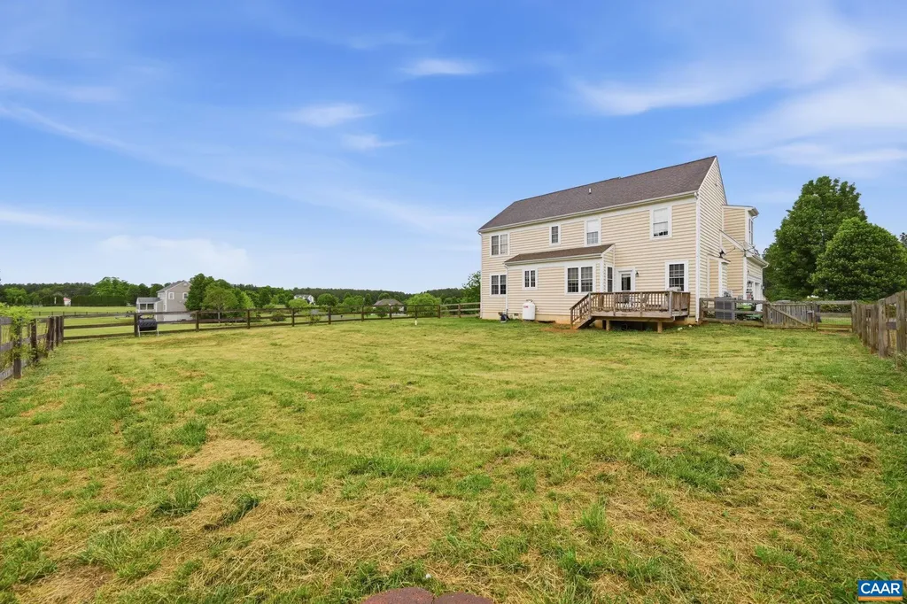 172 Glebe Lane Scottsville VA 24590