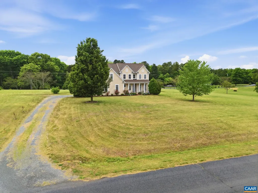 172 Glebe Lane Scottsville VA 24590