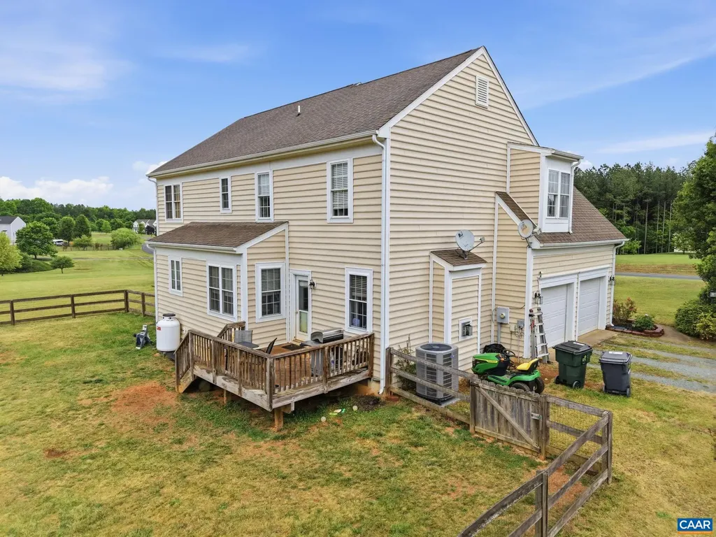 172 Glebe Lane Scottsville VA 24590