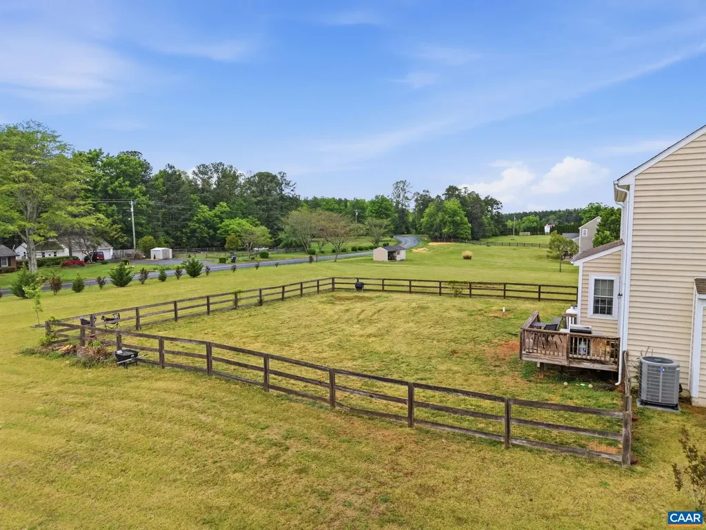 172 Glebe Lane Scottsville VA 24590