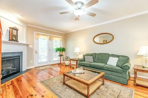 43 Hickory Nut Lane Staunton VA 24401