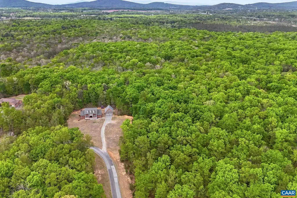 496 Bowlers Mill Run Gordonsville VA 22942