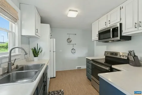 1023 Forest Hills Avenue Charlottesville VA 22903