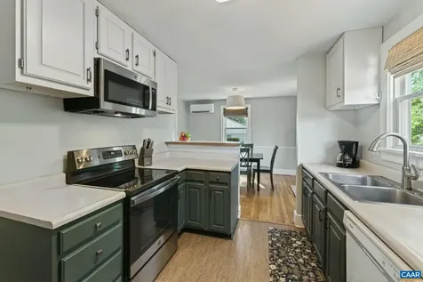 1023 Forest Hills Avenue Charlottesville VA 22903
