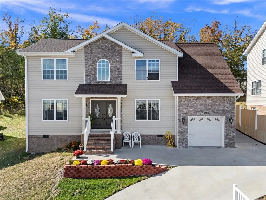 241 Suffolk Drive Rockingham VA 22801