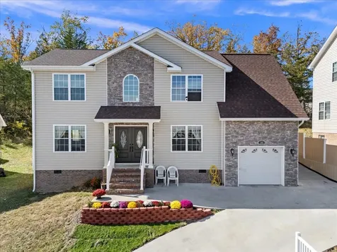 241 Suffolk Drive Rockingham VA 22801
