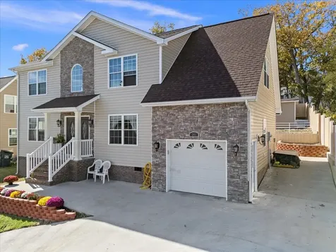 241 Suffolk Drive Rockingham VA 22801