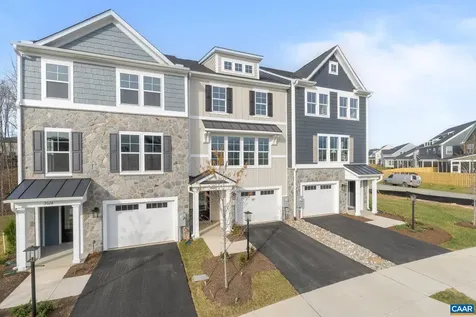 3026 Farrow Circle Charlottesville VA 22901