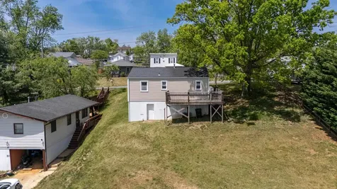 870 Fairfax Avenue Waynesboro VA 22980