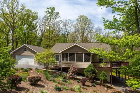 324 Mountaintop Drive Mathias WV 26812