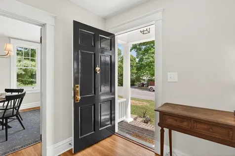 208 Lee Street Staunton VA 24401