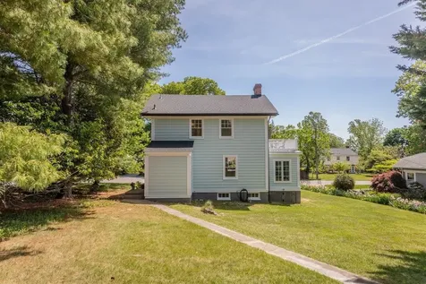208 Lee Street Staunton VA 24401
