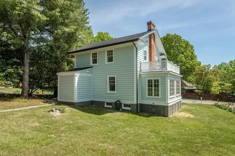 208 Lee Street Staunton VA 24401