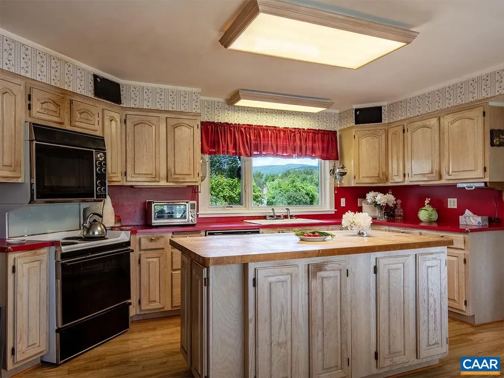 7230 Plank Road Afton VA 22940