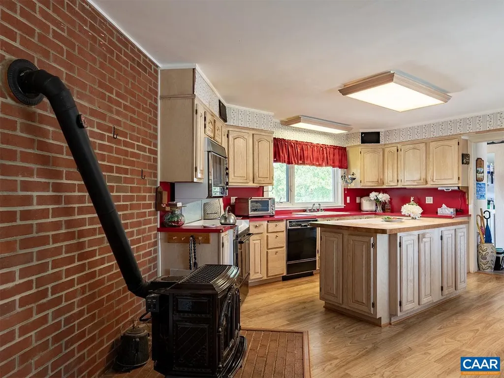 7230 Plank Road Afton VA 22940