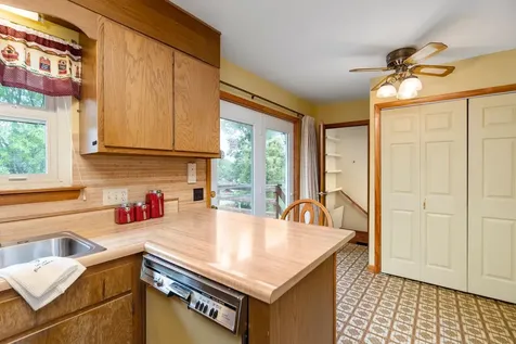 1319 Blandford Street Staunton VA 24401