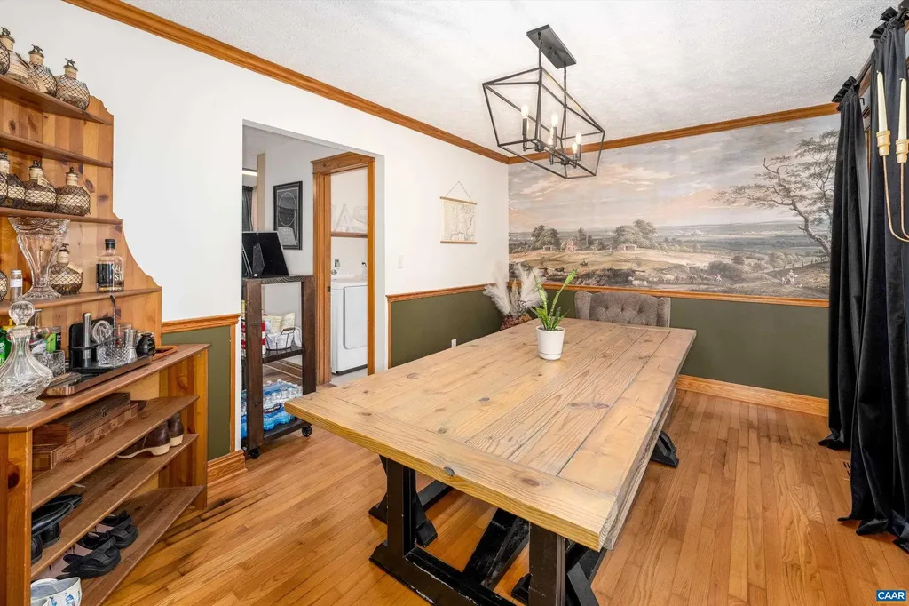 18 Seminole Trail Palmyra VA 22963