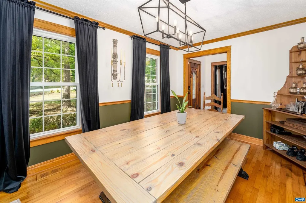 18 Seminole Trail Palmyra VA 22963