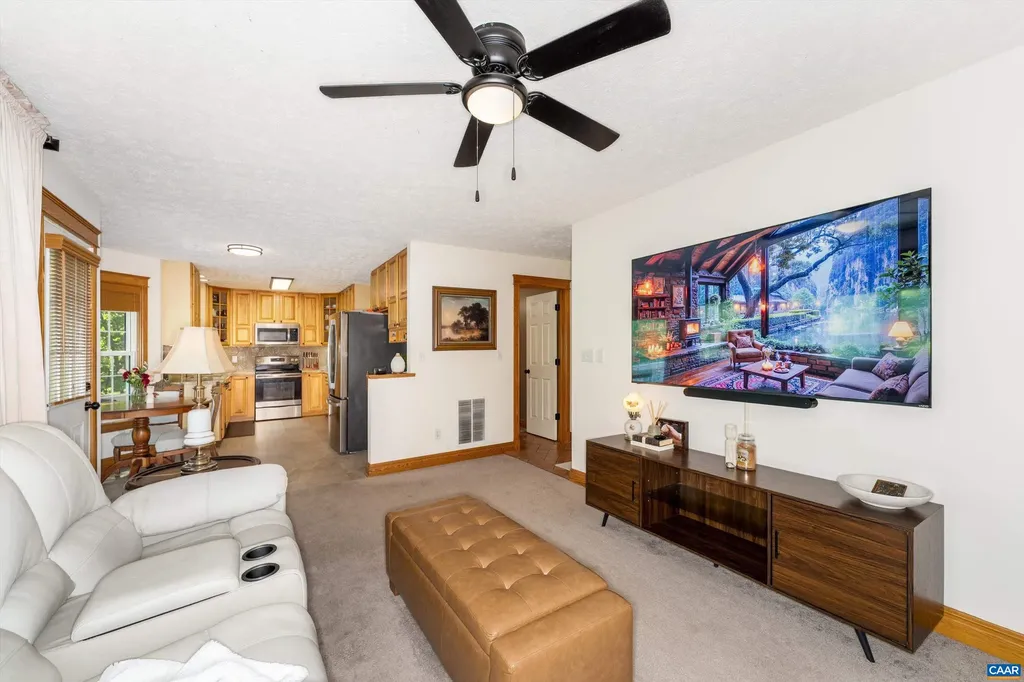 18 Seminole Trail Palmyra VA 22963