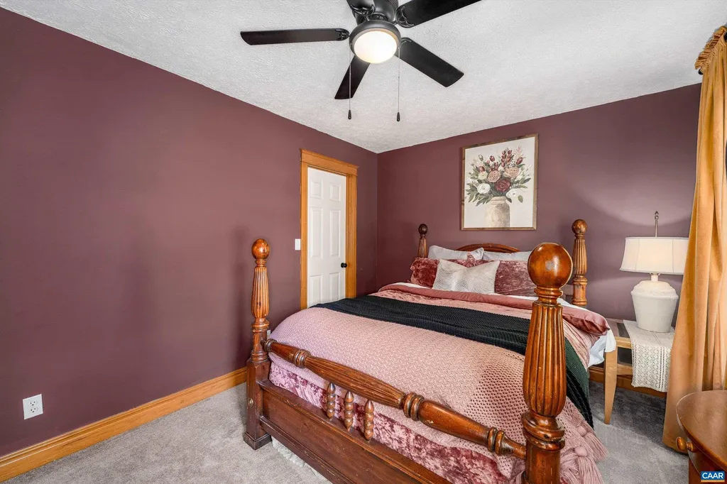 18 Seminole Trail Palmyra VA 22963