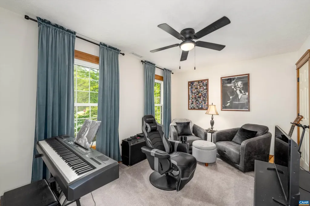 18 Seminole Trail Palmyra VA 22963