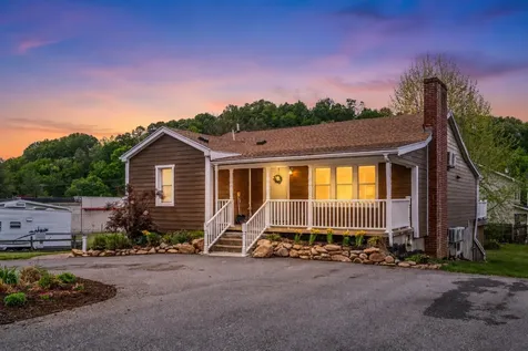 217 28TH Street W Buena Vista VA 24416