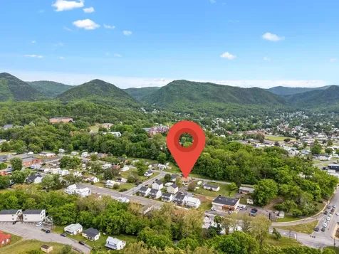 217 28TH Street W Buena Vista VA 24416