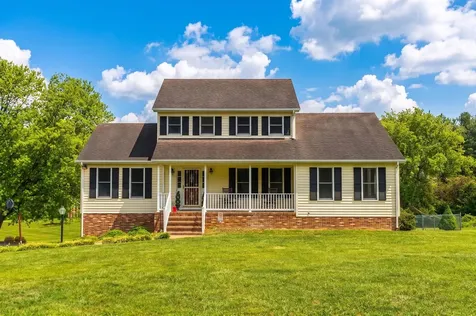 212 Windermere Drive Waynesboro VA 22980