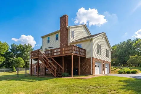 212 Windermere Drive Waynesboro VA 22980