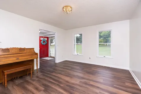 212 Windermere Drive Waynesboro VA 22980