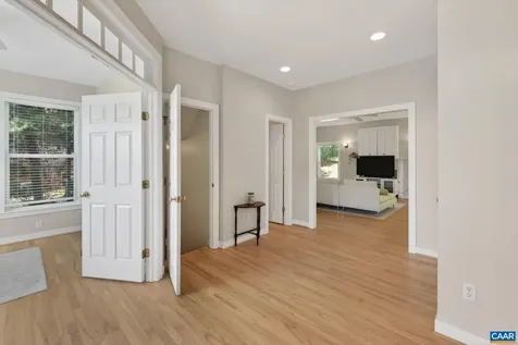 1663 Appian Way Charlottesville VA 22911