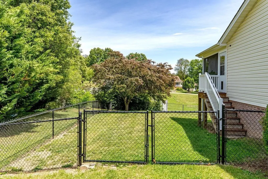 122 Kittiwake Court Elkton VA 22827