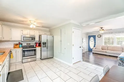 122 Kittiwake Court Elkton VA 22827