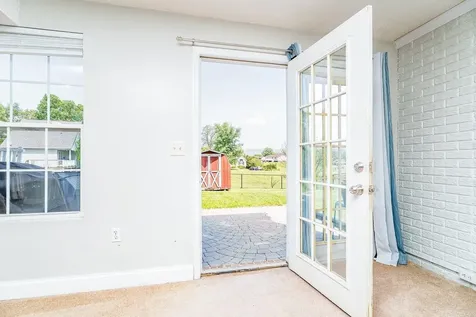 122 Kittiwake Court Elkton VA 22827