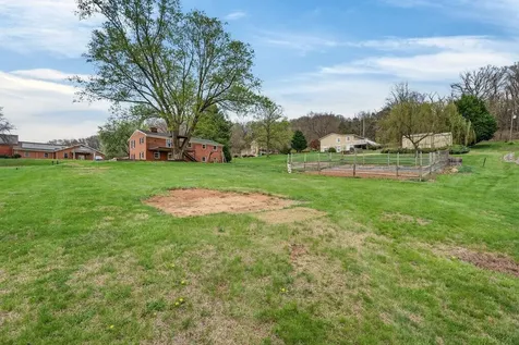 3259 Zion Church Road Broadway VA 22815
