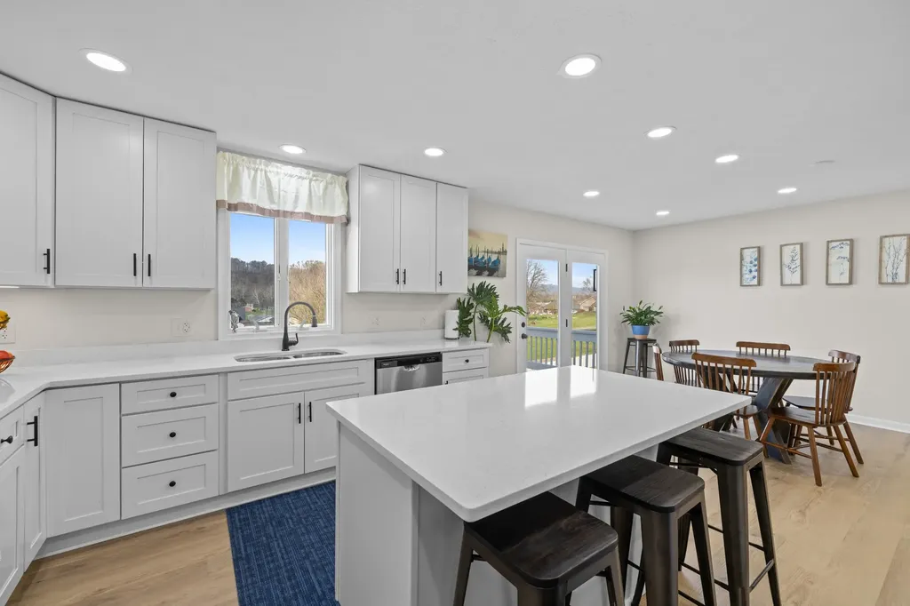 206 Wildwood Drive Bridgewater VA 22812