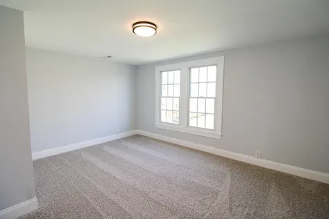 128 Waverley Street S Staunton VA 24401