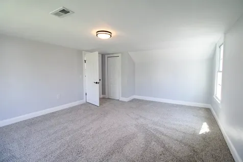 128 Waverley Street S Staunton VA 24401