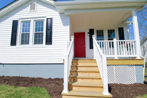 128 Waverley Street S Staunton VA 24401