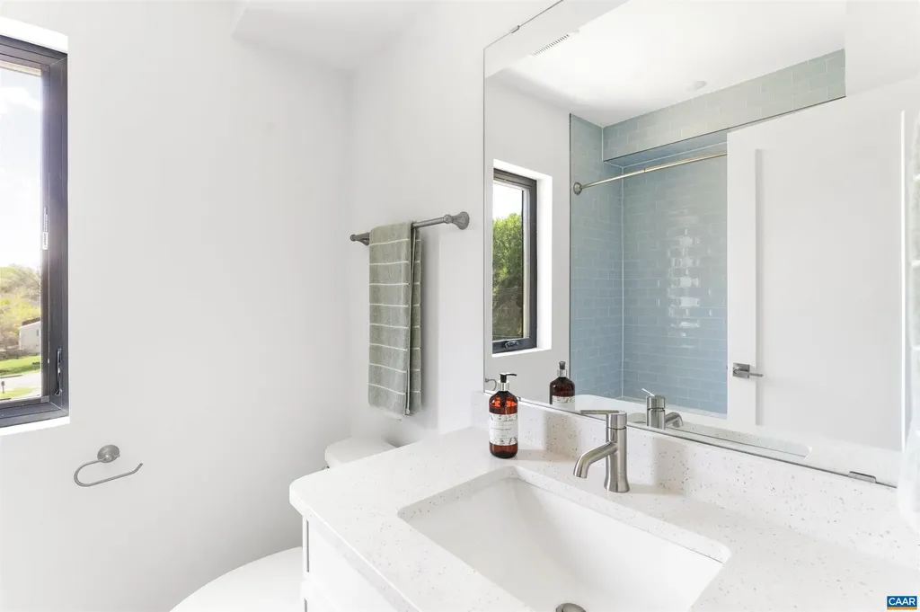 987 5th Street SW Charlottesville VA 22902