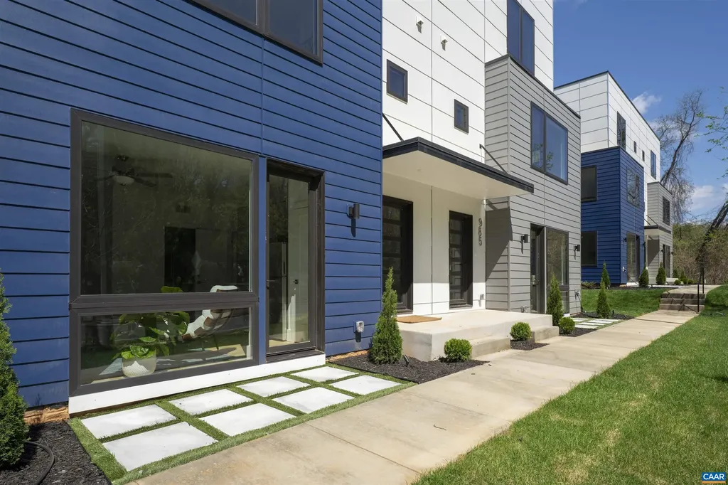 987 5th Street SW Charlottesville VA 22902