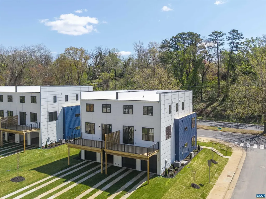 987 5th Street SW Charlottesville VA 22902