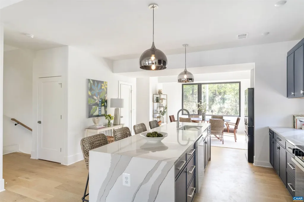 987 5th Street SW Charlottesville VA 22902