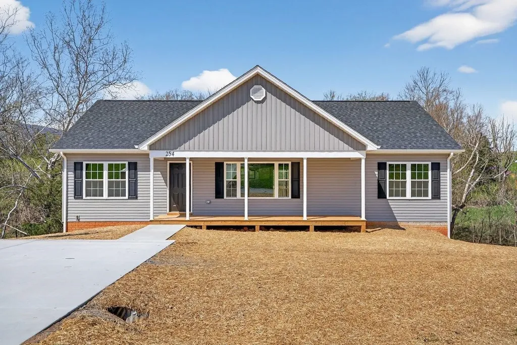 254 Locustdale Loop Shenandoah VA 22849