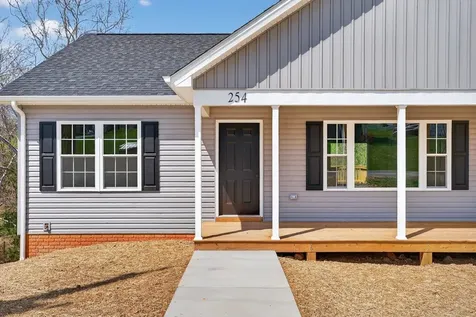 254 Locustdale Loop Shenandoah VA 22849