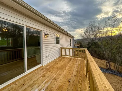 244 Locustdale Loop Shenandoah VA 22849