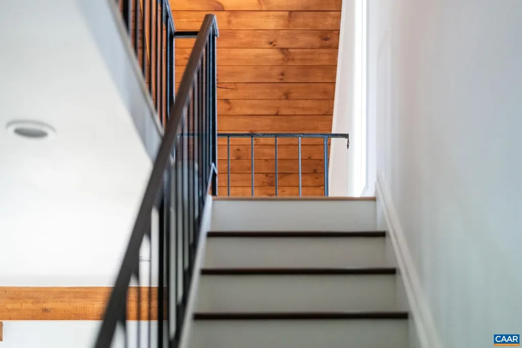 375 Fence Road Earlysville VA 22936