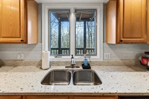 3229 Hopkins Drive Mcgaheysville VA 22840