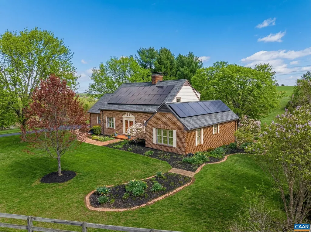 1732 Hermitage Road Waynesboro VA 22980