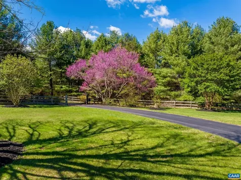 1732 Hermitage Road Waynesboro VA 22980